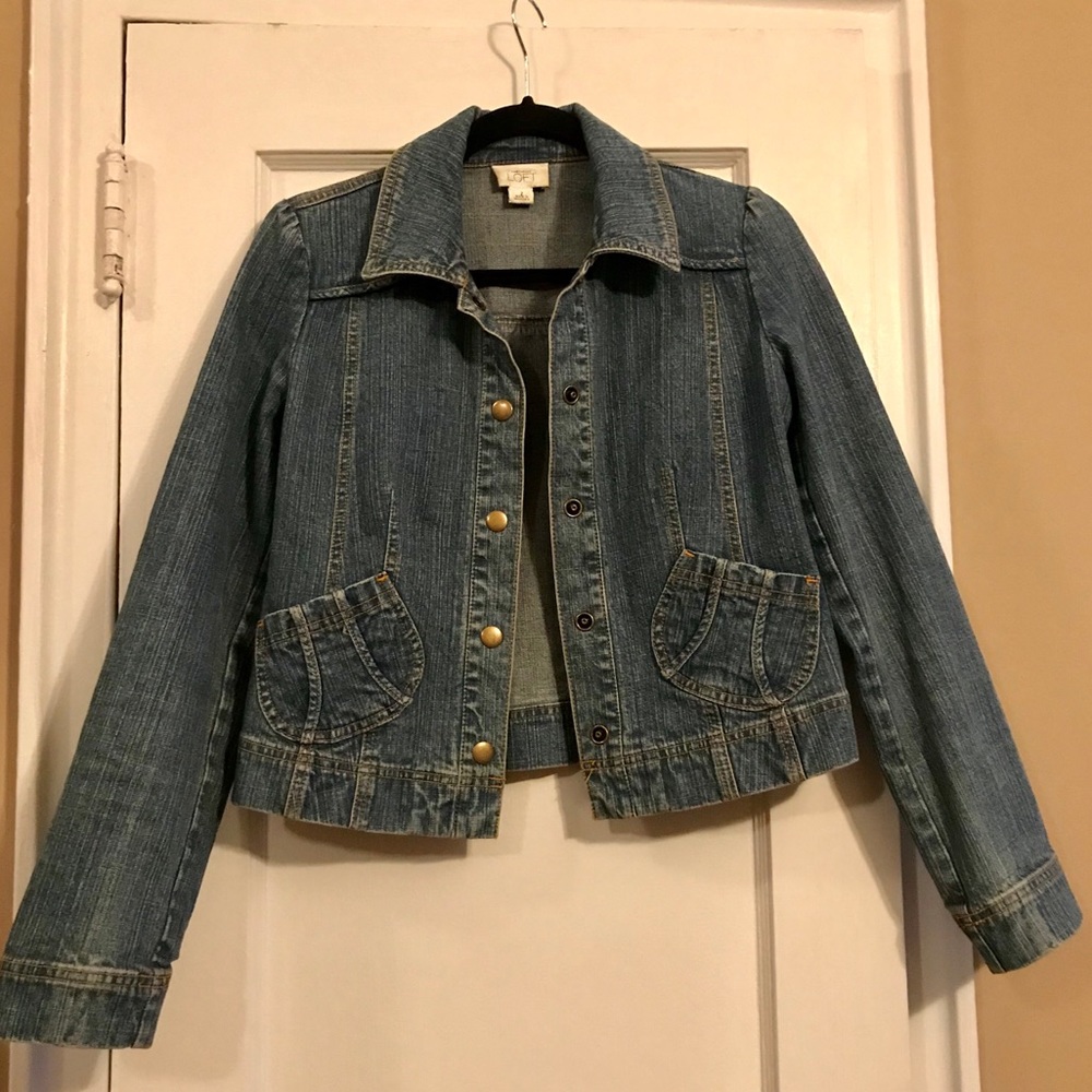 Ann Taylor Loft cropped denim jacket